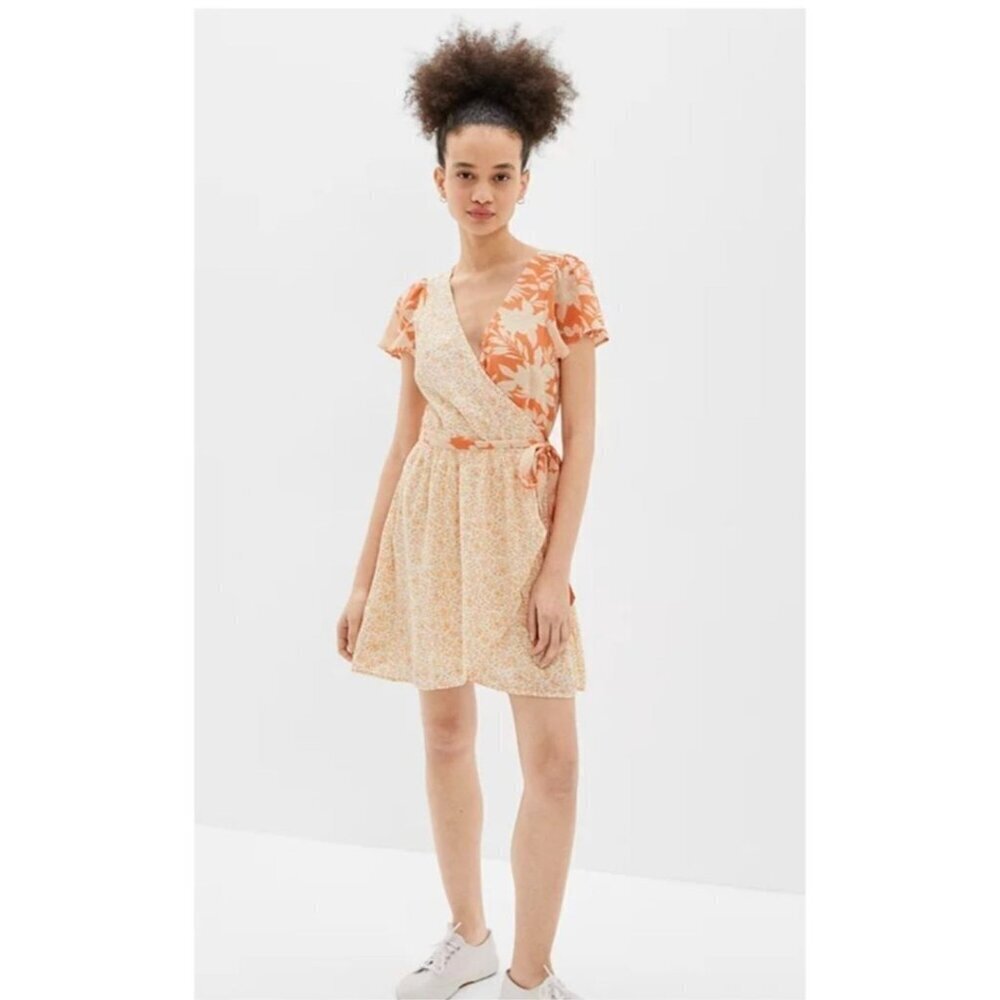 New American Eagle Floral Mix Short-Sleeve Wrap Dress Peach & Cream Size M MSRP